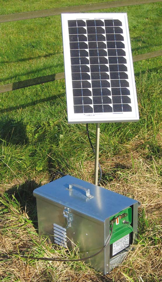 Electrificateur de clôture avec recharge par panneau solaire photovoltaïque  (Modification) 